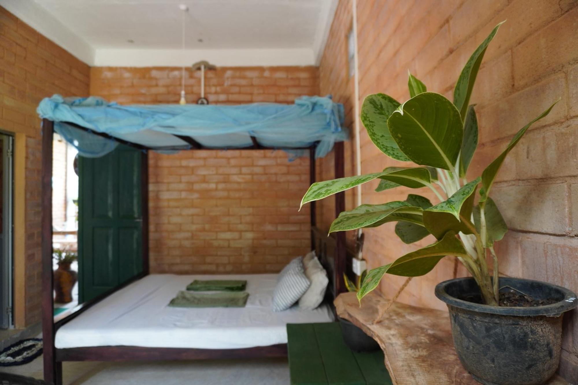 Passionfruit Homestay Matara Eksteriør bilde
